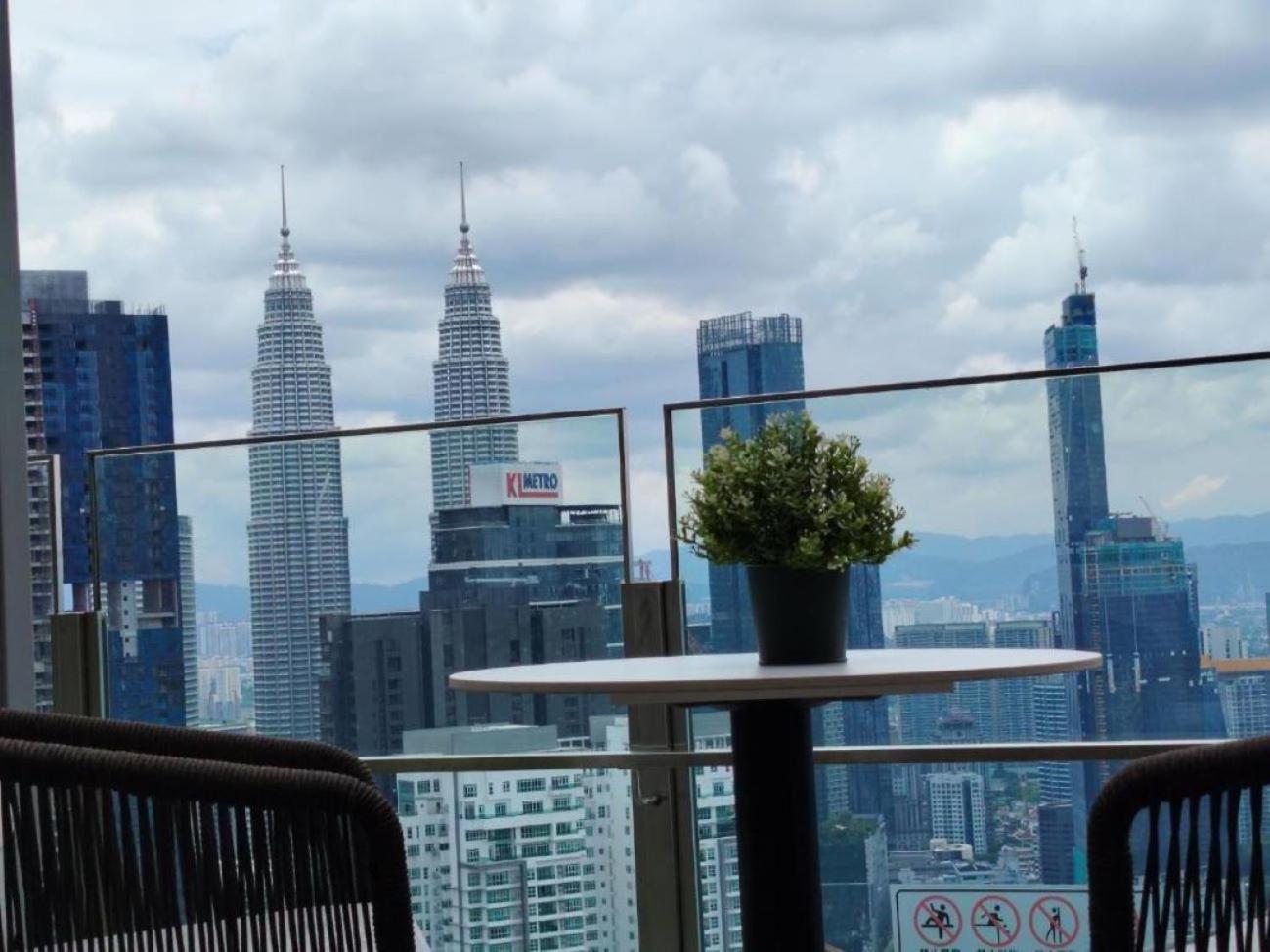 Pangsapuri Agile Serviced Bukit Bintang Trx By Classy *