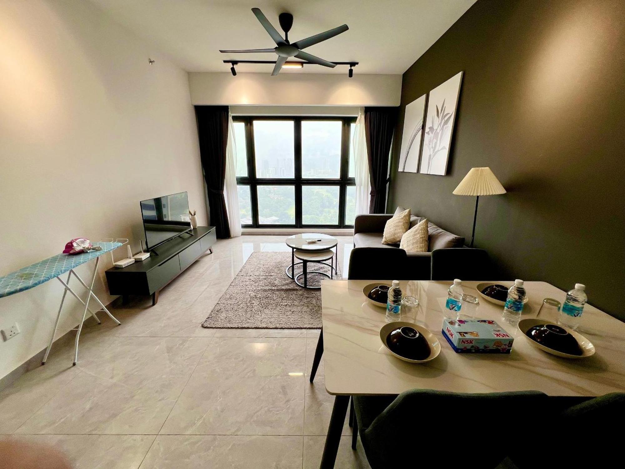 Pangsapuri Agile Serviced Bukit Bintang Trx By Classy *